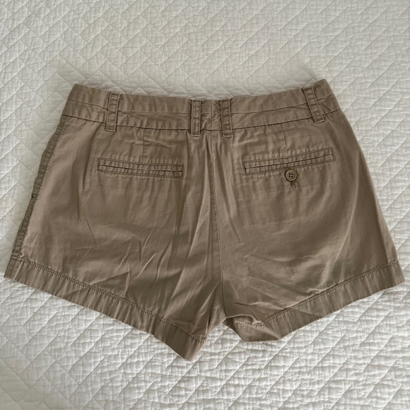 J. Crew Chino khaki shorts size 4 - Picture 3 of 5
